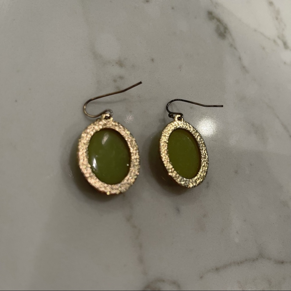 NWOT Green & gold oval drop earrings - Picture 6 of 8
